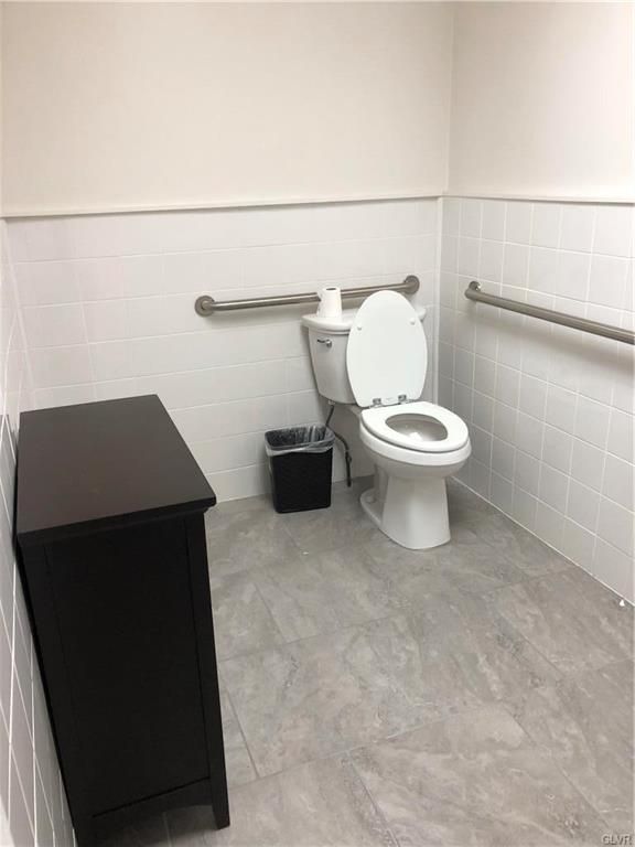 42 S 3rd St, Easton, PA 18042